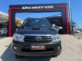 TOYOTA - HILUX SW4 - 2011/2011 - Preta - R$ 124.900,00