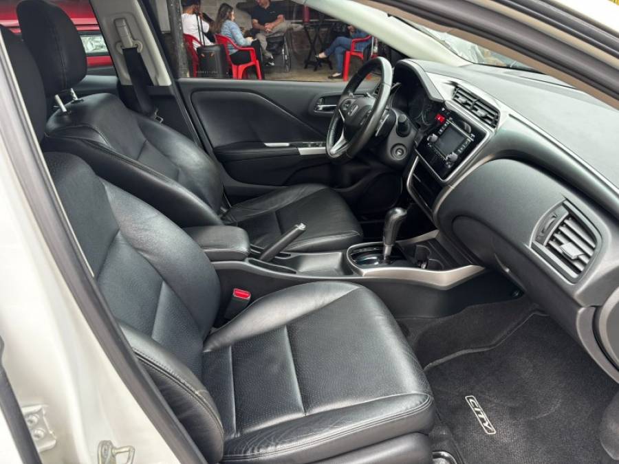 HONDA - CITY - 2015/2015 - Branca - R$ 66.900,00