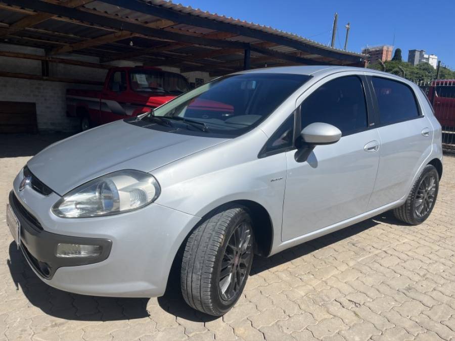 FIAT - PUNTO - 2013/2013 - Prata - R$ 36.900,00