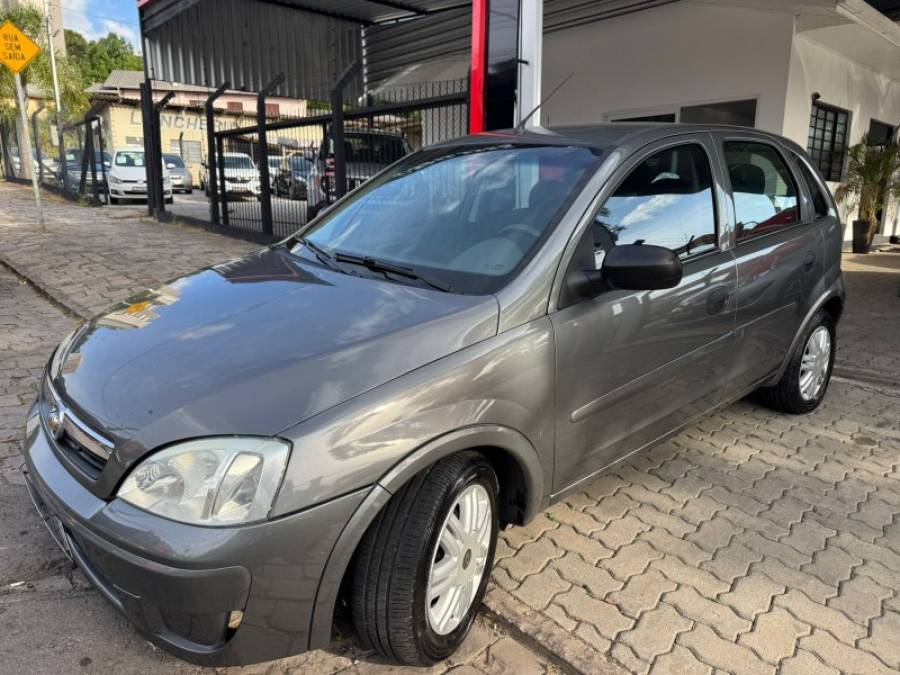 CHEVROLET - CORSA - 2012/2013 - Prata - R$ 29.900,00