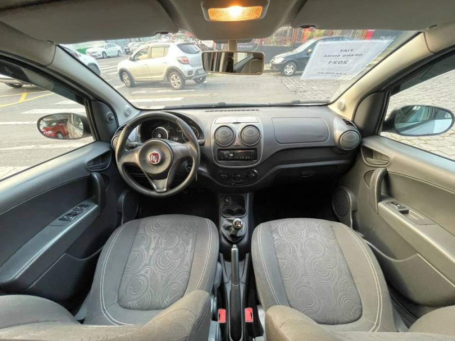 FIAT - GRAND SIENA - 2021/2021 - Prata - R$ 54.900,00