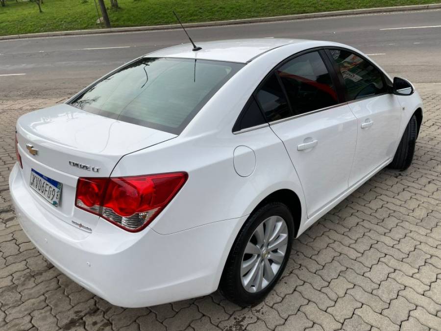 CHEVROLET - CRUZE - 2012/2012 - Branca - R$ 51.900,00