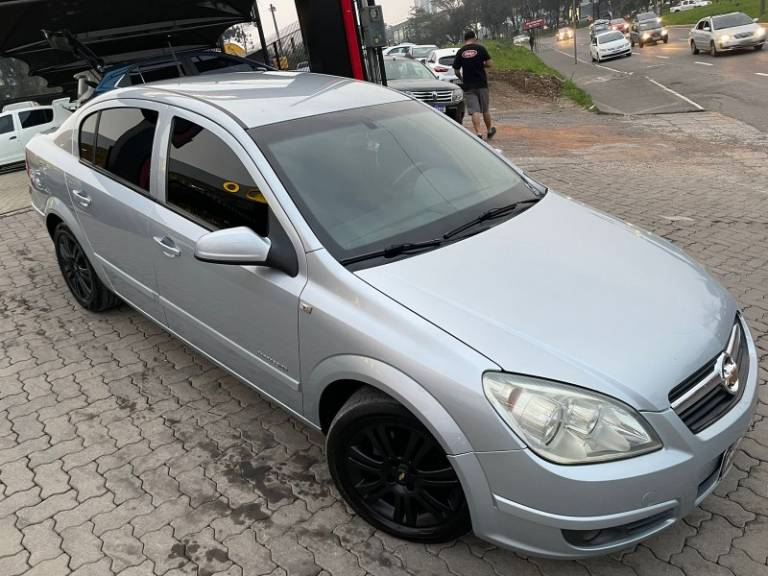 CHEVROLET - VECTRA - 2007/2007 - Prata - R$ 30.900,00