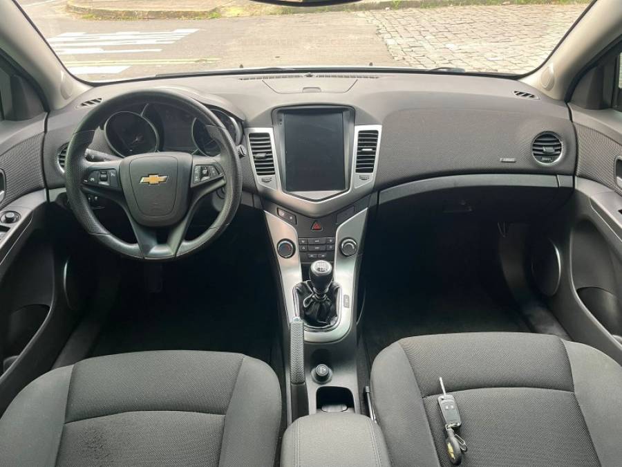 CHEVROLET - CRUZE - 2013/2013 - Branca - R$ 58.900,00