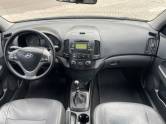 HYUNDAI - I30 CW - 2011/2011 - Preta - R$ 37.900,00