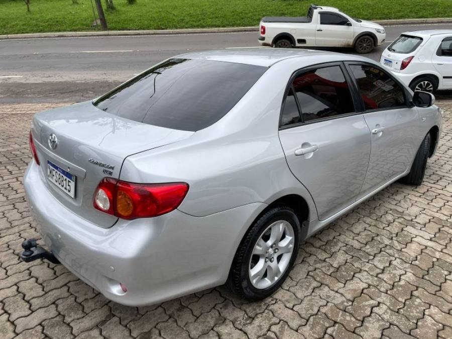 TOYOTA - COROLLA - 2010/2010 - Prata - R$ 55.900,00