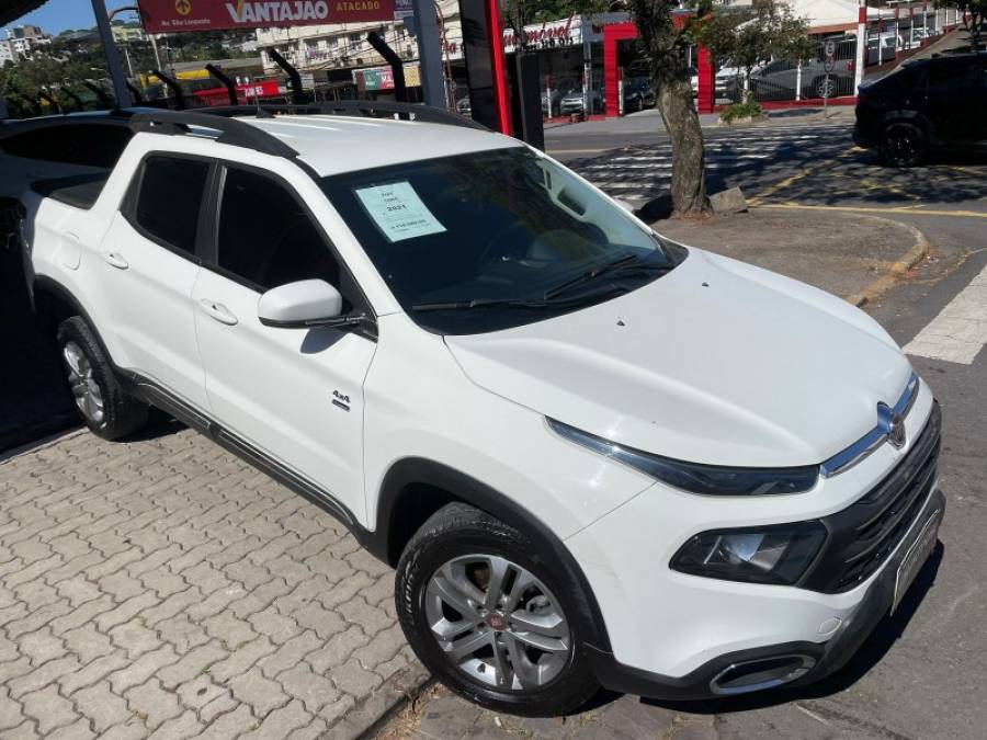 FIAT - TORO - 2021/2021 - Branca - R$ 116.900,00