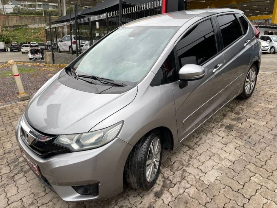 HONDA - FIT - 2015/2015 - Cinza - R$ 62.900,00