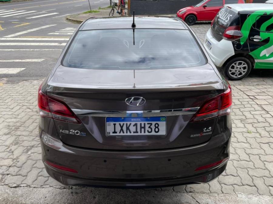 HYUNDAI - HB20S - 2016/2016 - Marrom - R$ 56.900,00