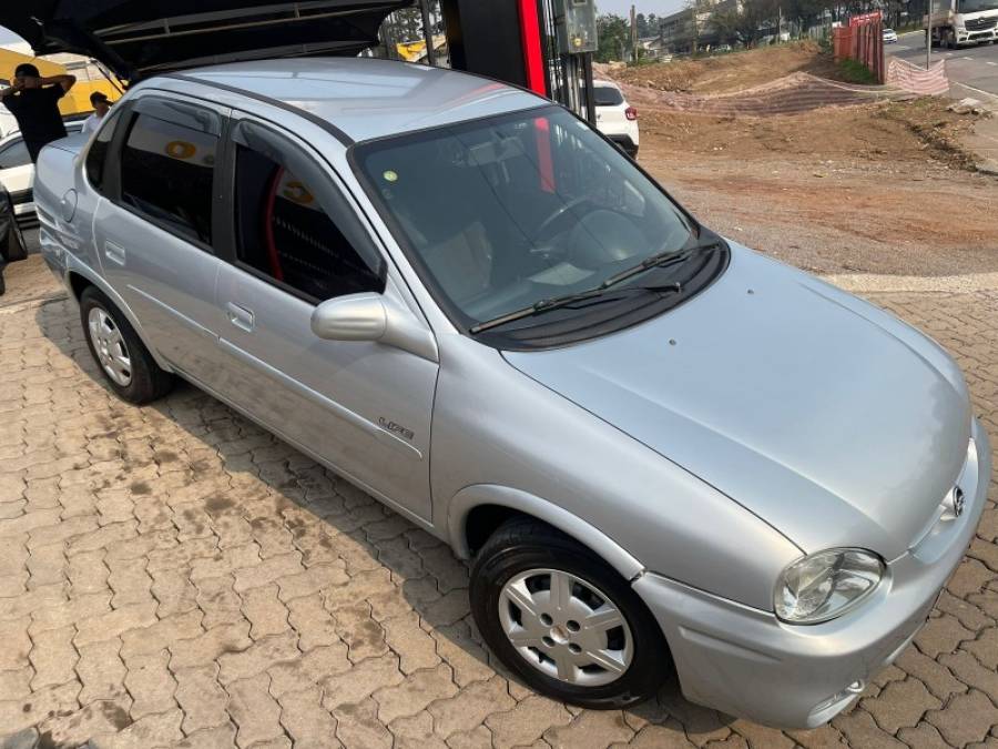 CHEVROLET - CLASSIC - 2008/2008 - Prata - R$ 18.900,00