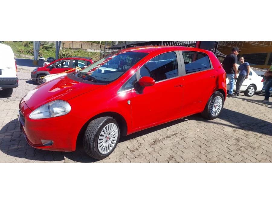 FIAT - PUNTO - 2012/2012 - Vermelha - R$ 31.900,00