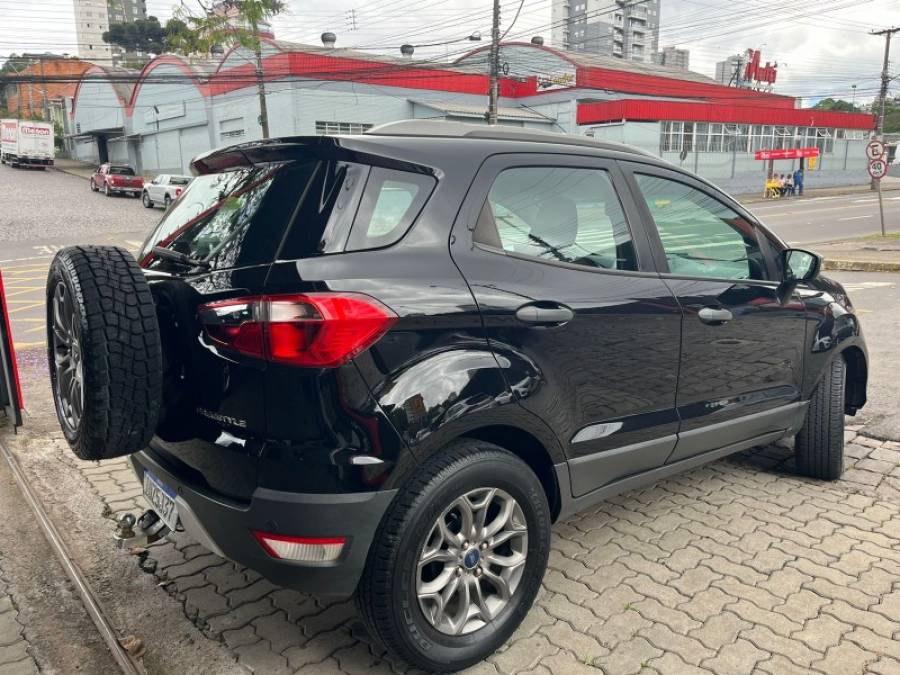 FORD - ECOSPORT - 2014/2014 - Preta - R$ 54.900,00