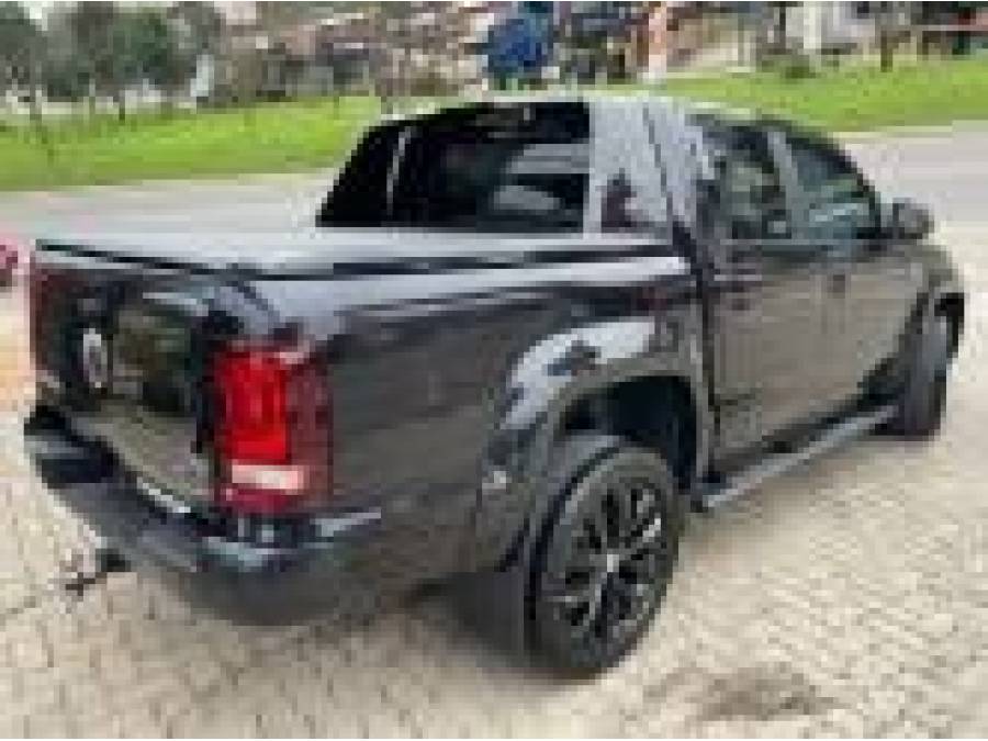 VOLKSWAGEN - AMAROK - 2022/2022 - Preta - R$ 115.900,00