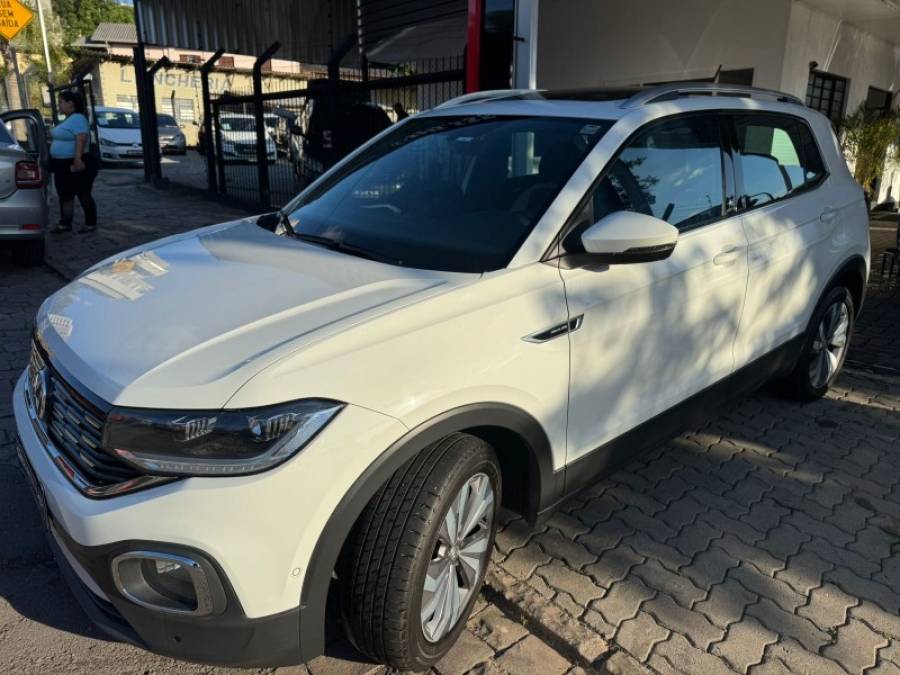 VOLKSWAGEN - T-CROSS - 2021/2021 - Branca - R$ 104.900,00