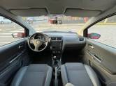 VOLKSWAGEN - FOX - 2011/2011 - Vermelha - R$ 33.900,00