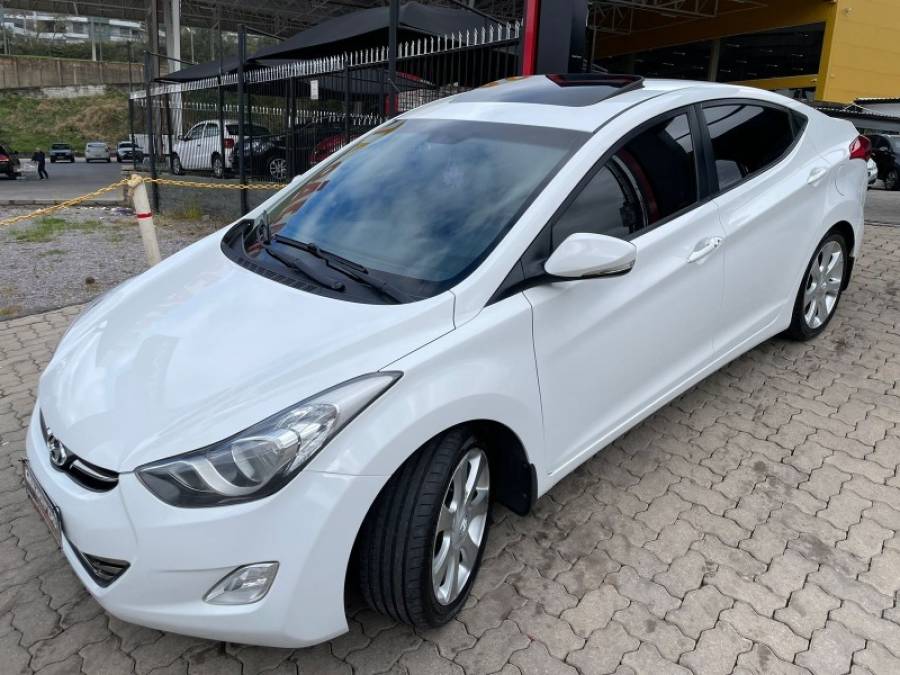 HYUNDAI - ELANTRA - 2013/2013 - Branca - R$ 68.900,00