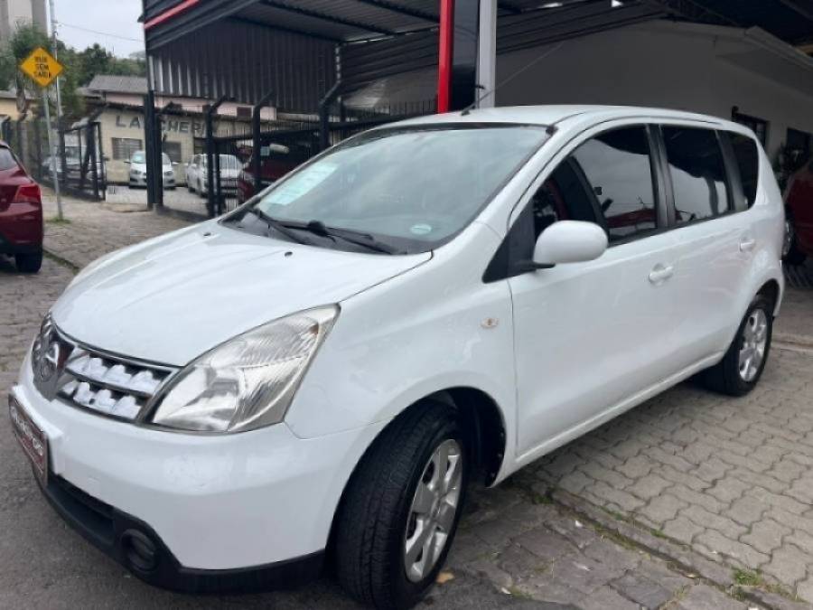 NISSAN - LIVINA - 2010/2010 - Branca - R$ 31.900,00