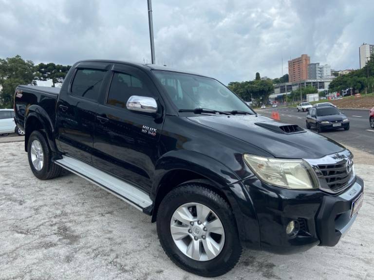 TOYOTA - HILUX - 2012/2012 - Preta - R$ 129.900,00