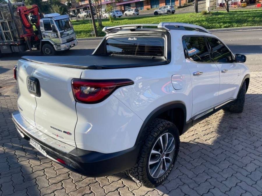 FIAT - TORO - 2020/2020 - Branca - R$ 116.900,00