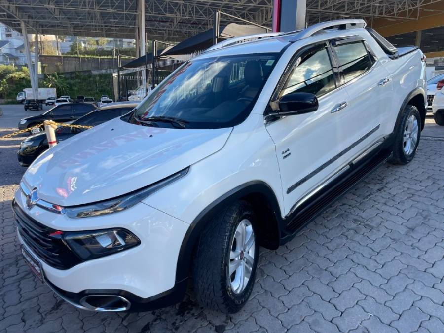 FIAT - TORO - 2017/2017 - Branca - R$ 95.900,00