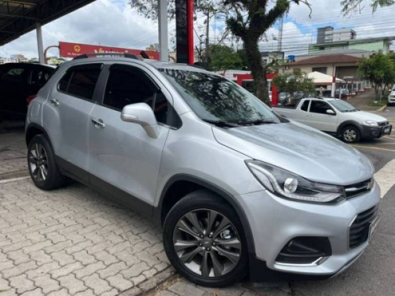 CHEVROLET - TRACKER - 2018/2018 - Prata - R$ 89.990,00