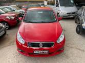 FIAT - SIENA - 2017/2017 - Vermelha - R$ 40.900,00