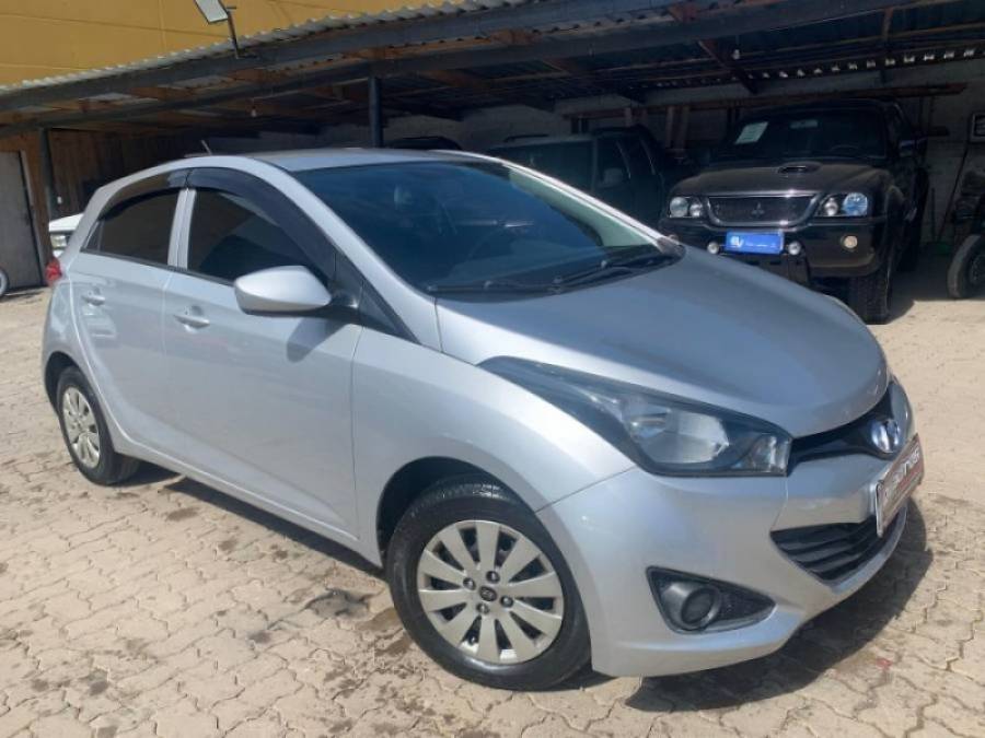 HYUNDAI - HB20 - 2015/2015 - Prata - R$ 43.900,00