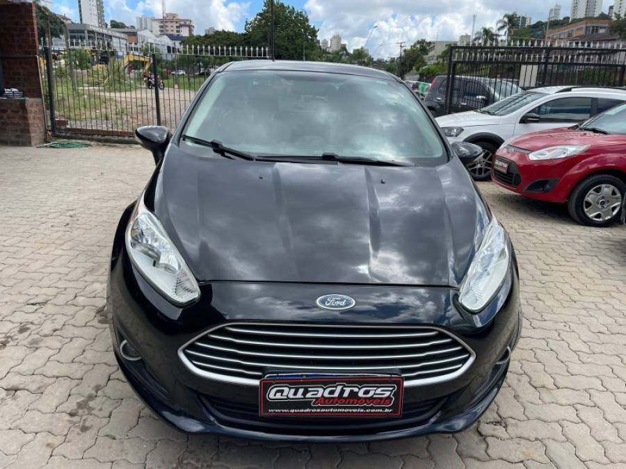 FORD - FIESTA - 2014/2014 - Preta - R$ 39.990,00