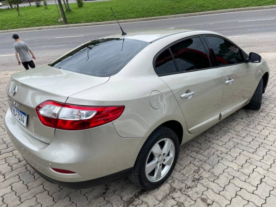 RENAULT - FLUENCE - 2014/2014 - Dourada - R$ 43.900,00