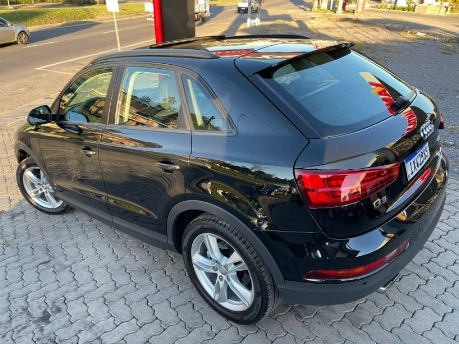 AUDI - Q3 - 2017/2017 - Preta - R$ 99.900,00