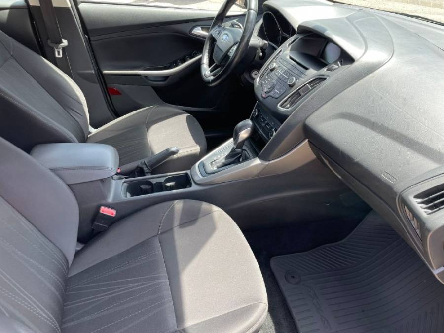 FORD - FOCUS - 2018/2018 - Cinza - R$ 59.990,00