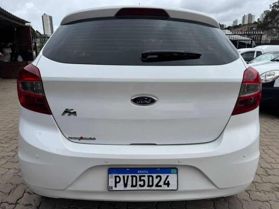 FORD - KA - 2015/2015 - Branca - R$ 35.900,00