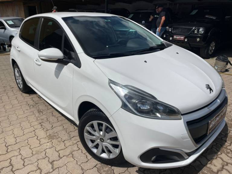 PEUGEOT - 208 - 2017/2017 - Branca - R$ 42.900,00