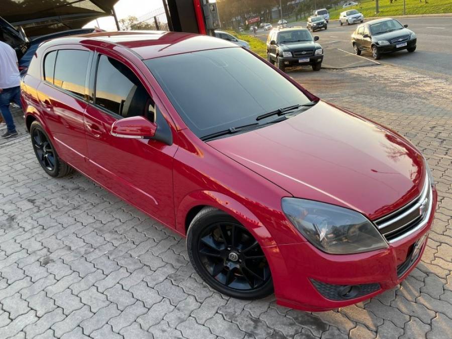 CHEVROLET - VECTRA - 2011/2011 - Vermelha - R$ 37.900,00