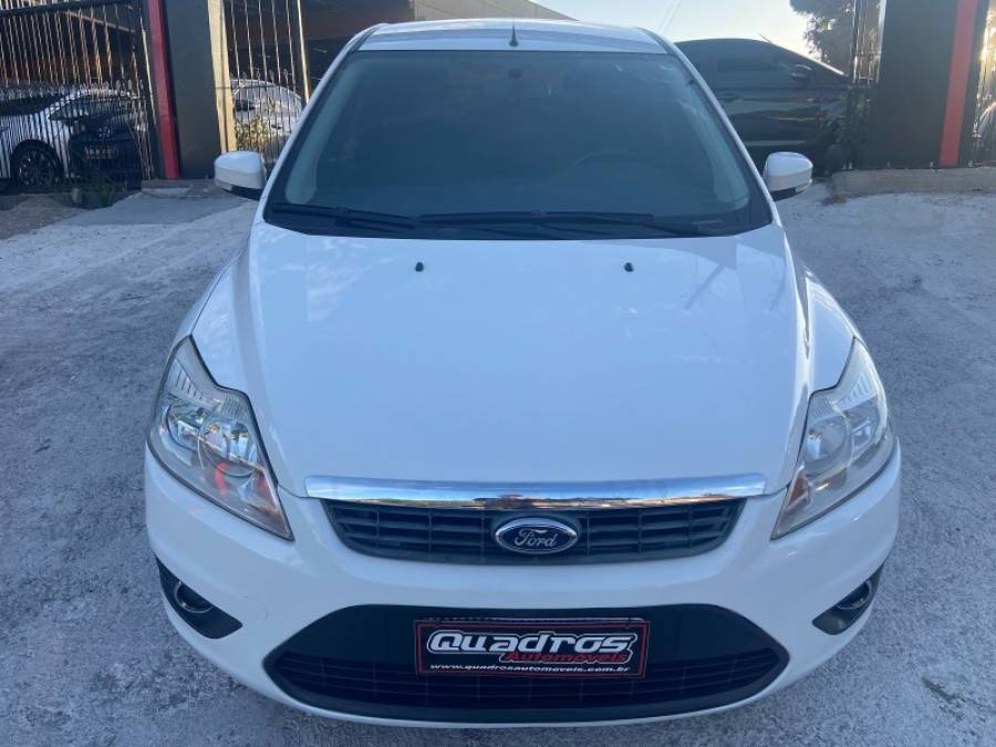 FORD - FOCUS - 2013/2013 - Branca - R$ 42.900,00