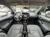 TOYOTA - ETIOS - 2014/2014 - Prata - R$ 39.990,00