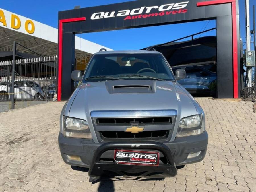 CHEVROLET - S10 - 2011/2011 - Prata - R$ 79.900,00