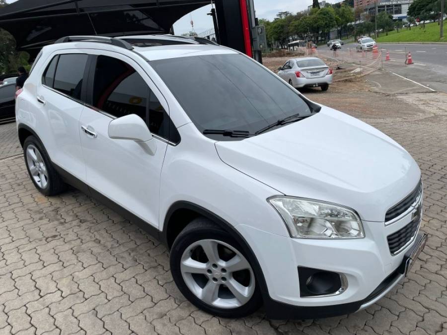 CHEVROLET - TRACKER - 2015/2015 - Branca - R$ 69.990,00