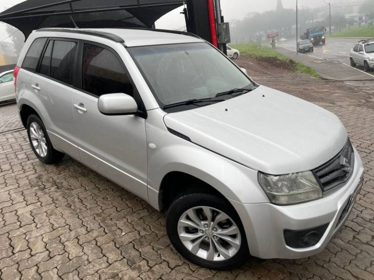 SUZUKI - GRAND VITARA - 2013/2013 - Prata - R$ 55.900,00