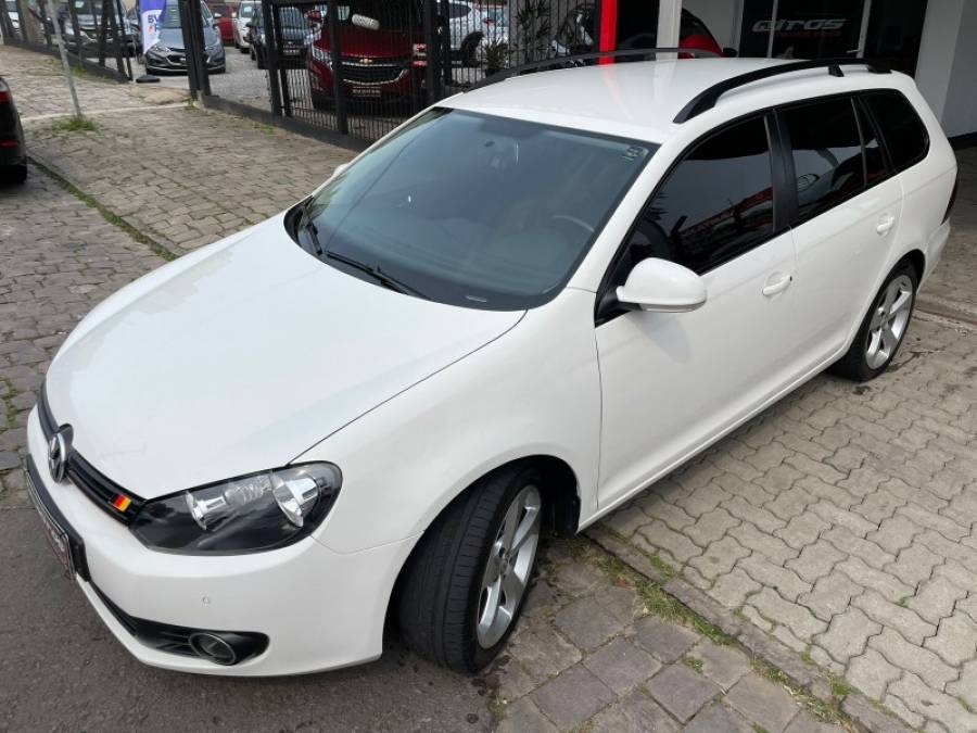 VOLKSWAGEN - JETTA - 2013/2013 - Branca - R$ 55.900,00