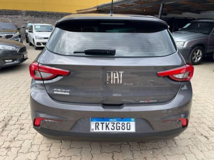 FIAT - ARGO - 2022/2022 - Preta - R$ 60.900,00