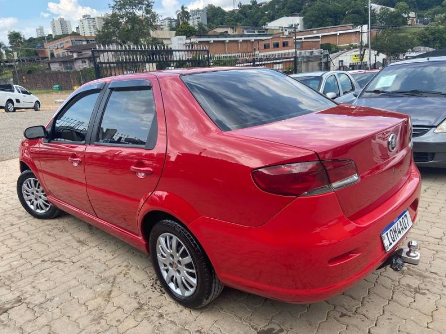 FIAT - SIENA - 2010/2010 - Vermelha - R$ 27.900,00