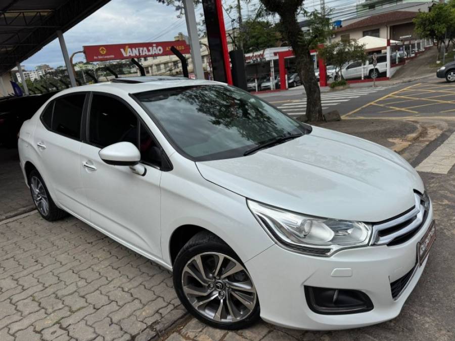 CITROËN - C4 LOUNGE - 2018/2018 - Branca - R$ 64.900,00