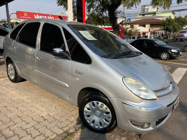 CITROËN - XSARA PICASSO - 2009/2009 - Prata - R$ 19.990,00