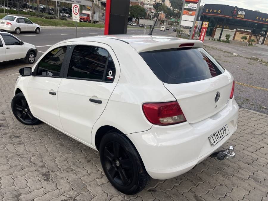 VOLKSWAGEN - GOL - 2013/2013 - Branca - R$ 30.900,00