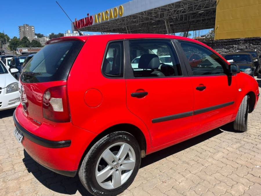 VOLKSWAGEN - POLO - 2005/2005 - Vermelha - R$ 26.900,00