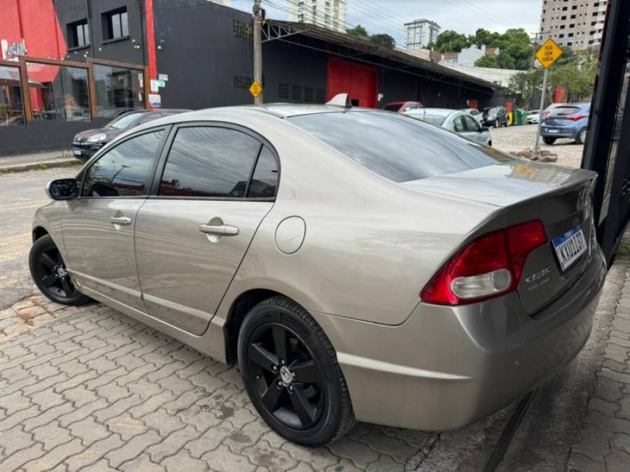 HONDA - CIVIC - 2008/2008 - Dourada - R$ 42.900,00