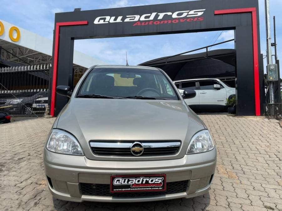 CHEVROLET - CORSA - 2011/2011 - Dourada - R$ 29.990,00