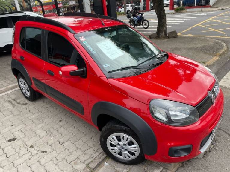 FIAT - UNO - 2016/2016 - Vermelha - R$ 39.900,00