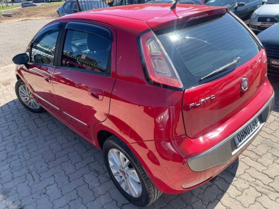 FIAT - PUNTO - 2016/2016 - Vermelha - R$ 42.900,00